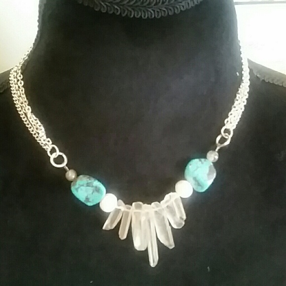 Stone necklace - Picture 3 of 3