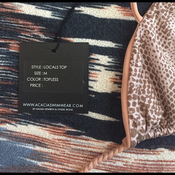 *TRADE* Acacia Locals Top in Topless - Picture 4 of 4