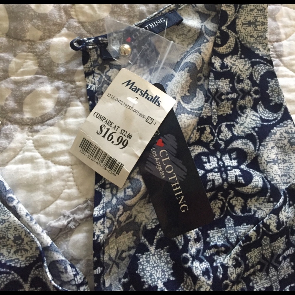 Super cute romper!! - Picture 3 of 4