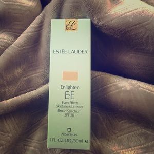 Estée Lauder enlighten EE