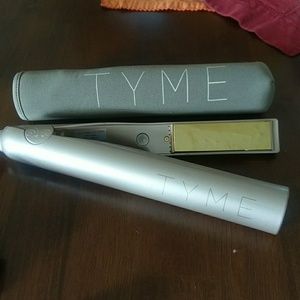 Like new - Tyme iron