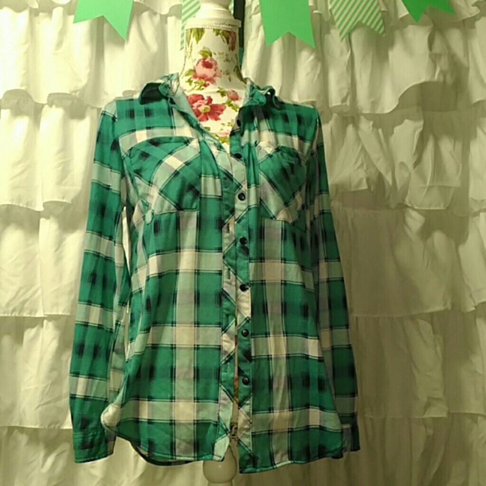 Plaid Long Sleeve Top