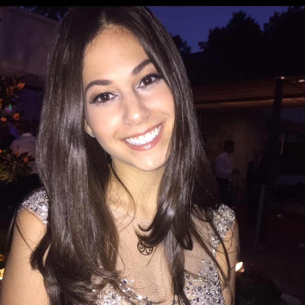 Meet your Posher, Arielle