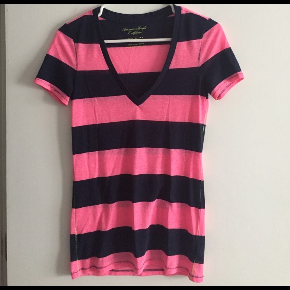 V neck short sleeve tee