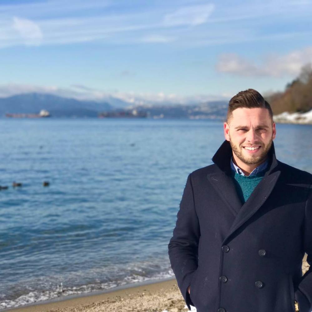 Meet your Posher, Zach