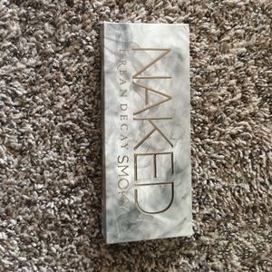 BRAND NEW smokey naked palette smokey