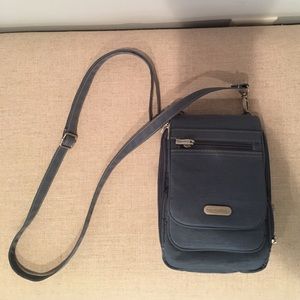 Baggallini crossbody purse