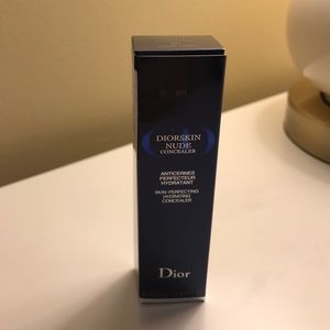 Dior Skin Nude Concealer 001