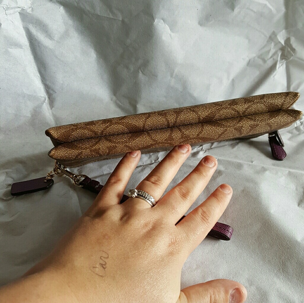 Sold - Picture 4 of 4