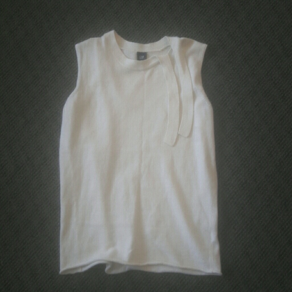 Small white tank