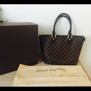 Authen Louis Vuitton Saleya bag pm