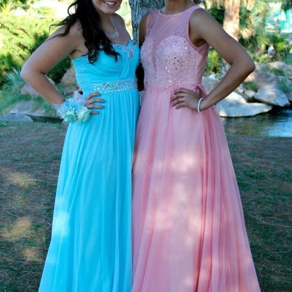 Sleeveless Pink Prom/Homecoming Dress