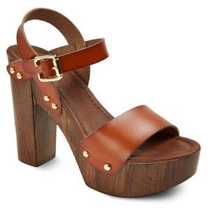 Brown chunky heels