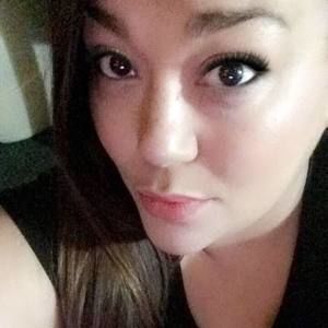 Meet your Posher, Candice