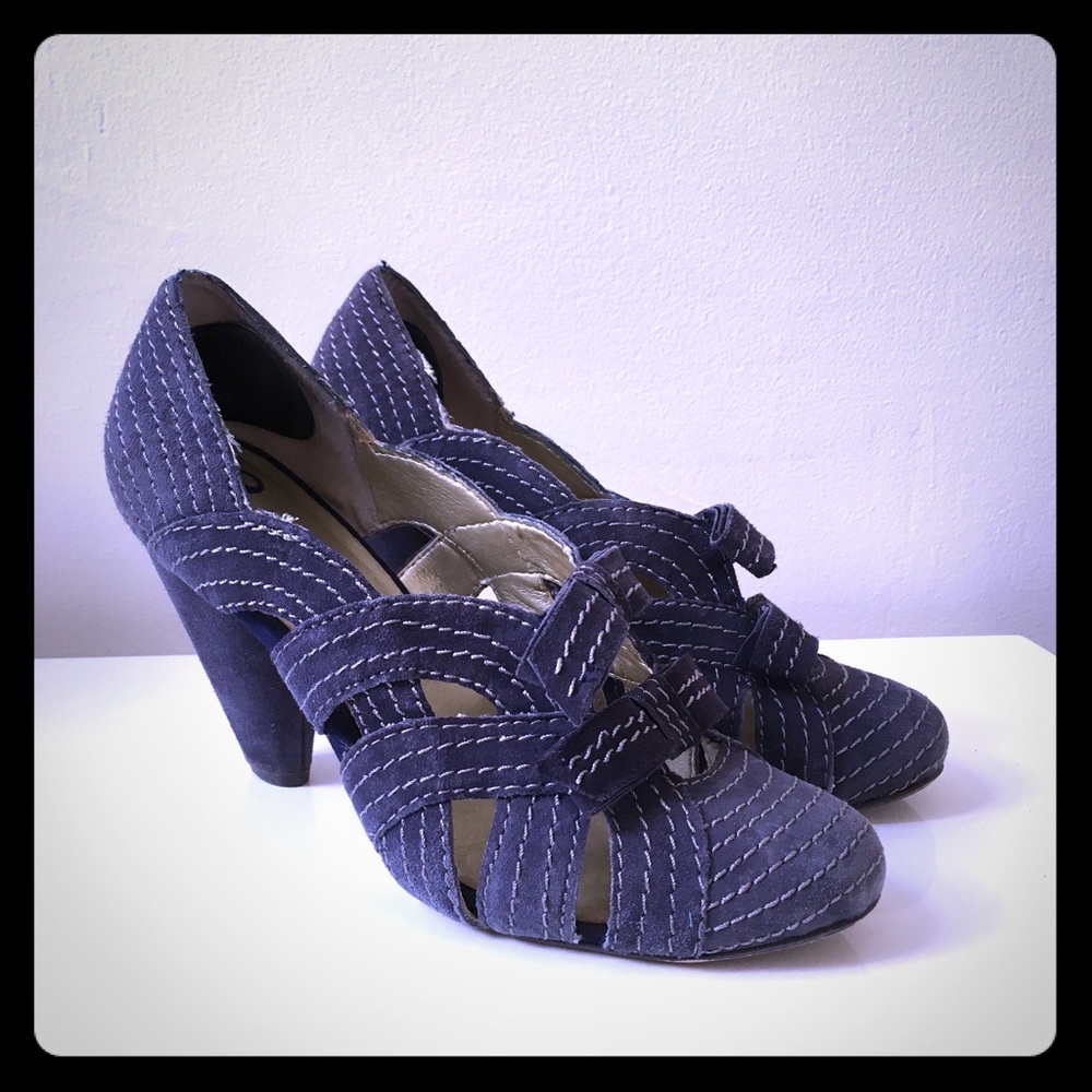 Seychelles vintage style blue suede heels size 8