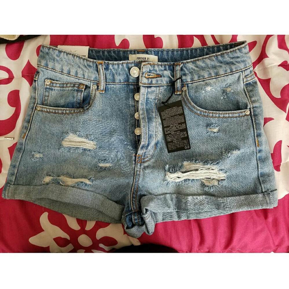 NWT distressed girlfriend shorts
