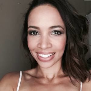 Meet your Posher, Denise