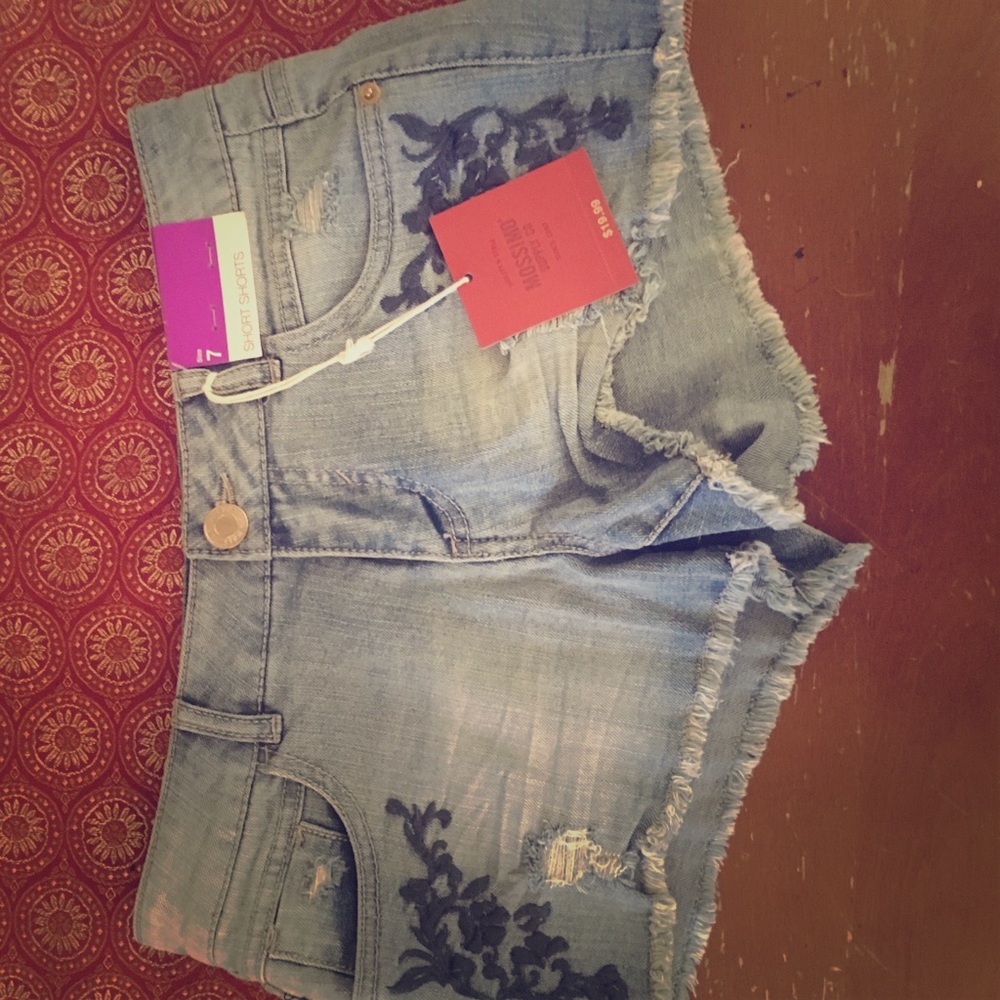 Brand new Mossimo embroidered denim shorts