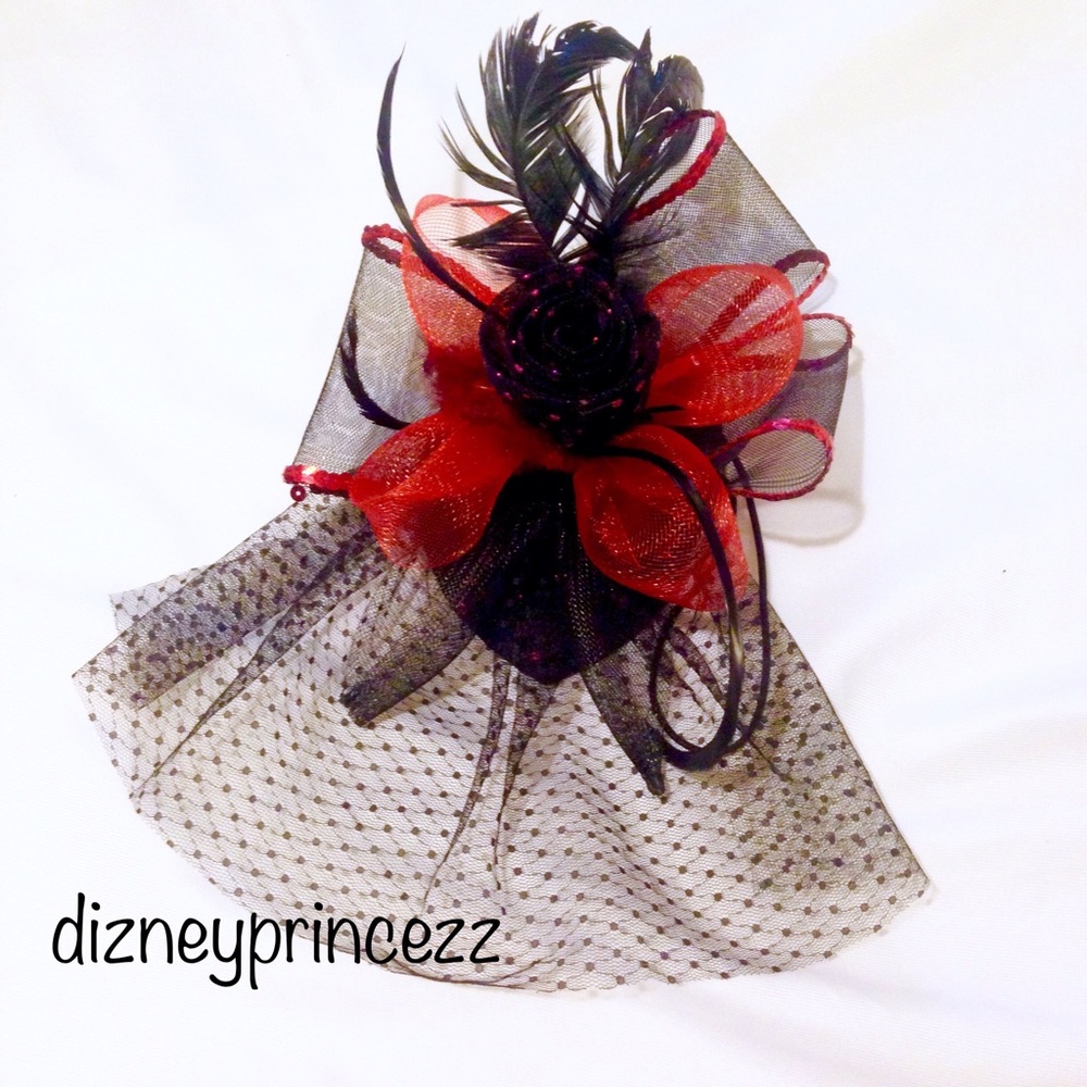 🎀 FASCINATOR DAPPER HAT RED BLACK DISNEY VINTAGE
