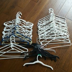 Clothes hanger