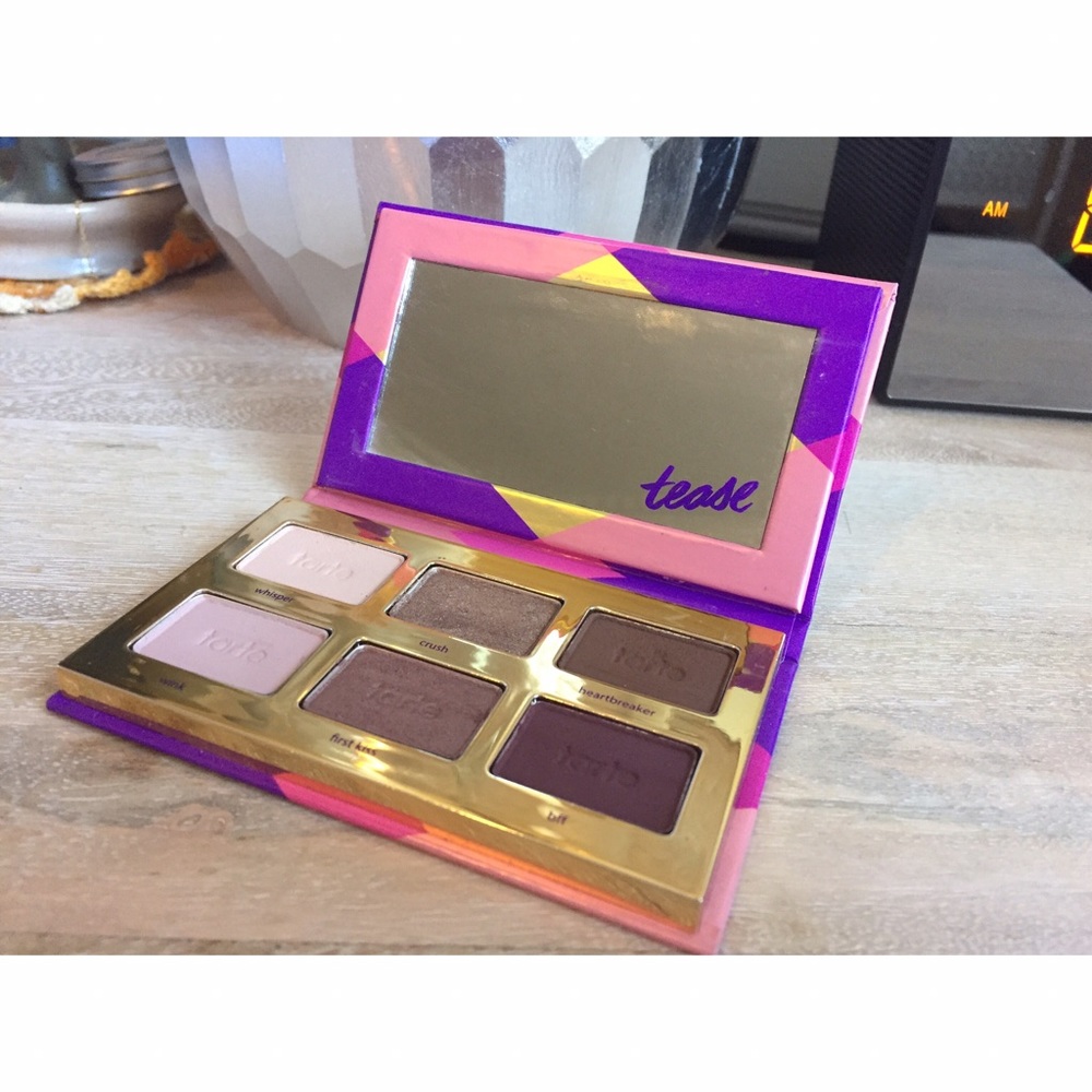 Tarte "Tease" eyeshadow mini palette