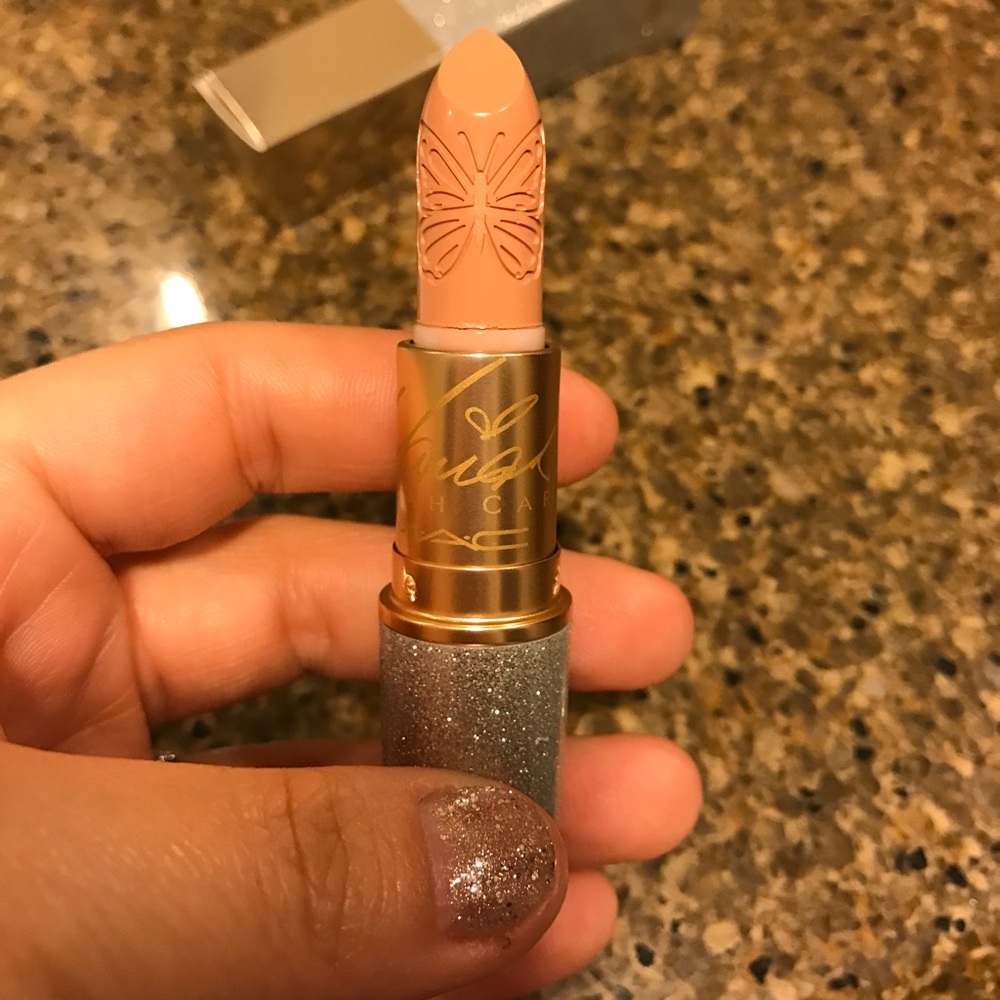 Mariah Carey MAC Lipstick