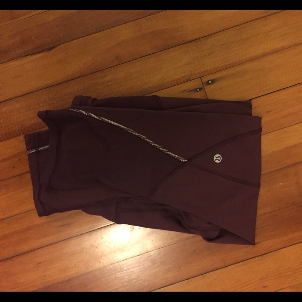 Lululemon Crop with mesh back