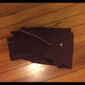 Lululemon Crop with mesh back