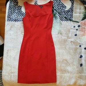 Intermix Designer sleek dress in Red, Petite