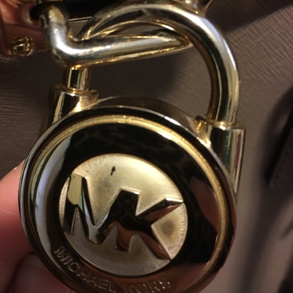 Hamilton Saffiano Leather Tote Large - Picture 4 of 4