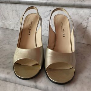 Marc Jacobs Metallic pearl