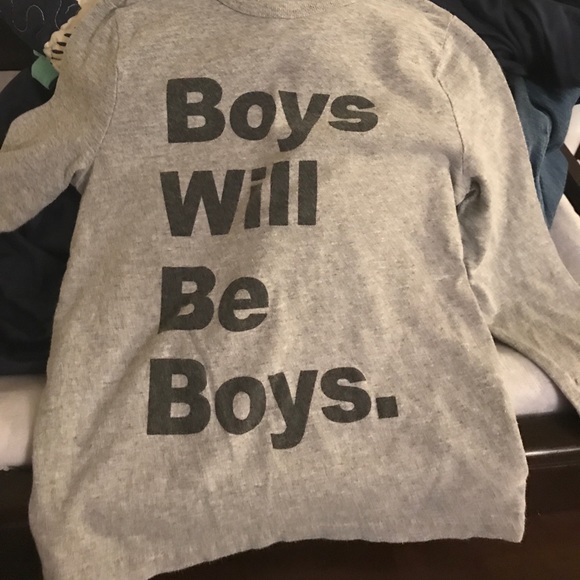 Boys 5T long sleeve shirts - Picture 2 of 5