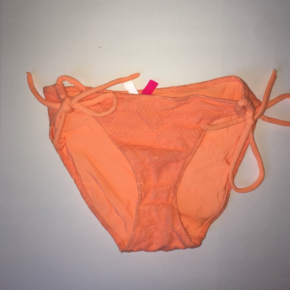 Victoria's Secret crochet bikini bottoms size S