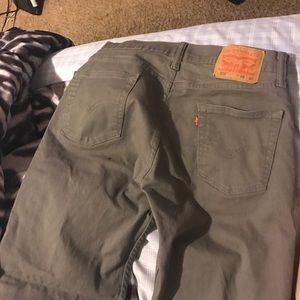 Levi's jeans size W-29 L-32 513s.