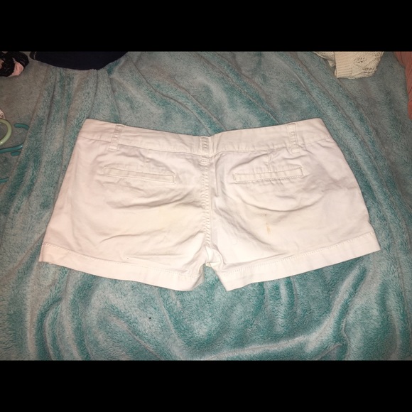Ivory Shorts - Picture 5 of 7