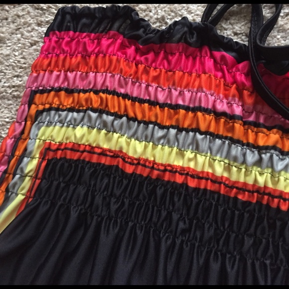 Multi colored beach dress. - Picture 2 of 3