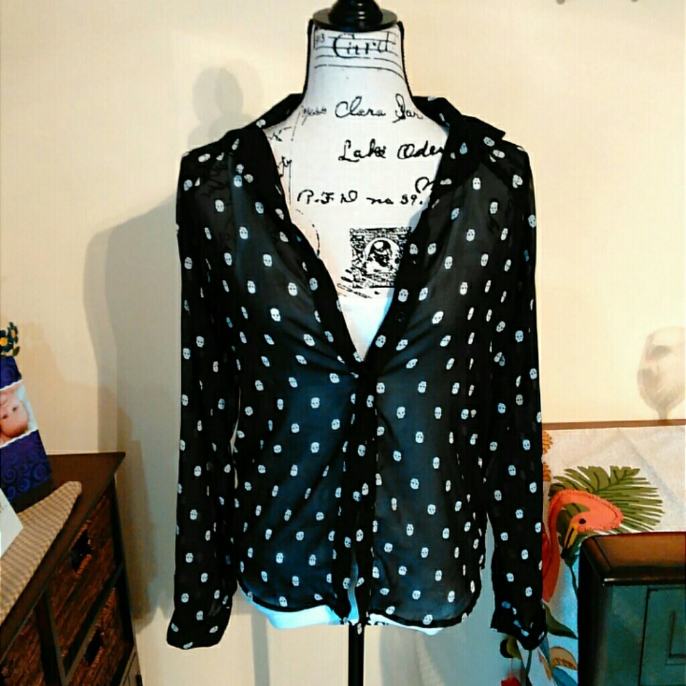 🎉HP🎉 Sheer Black Blouse w/ Skulls