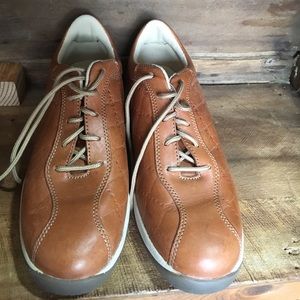 Rockport walking shoes nwot