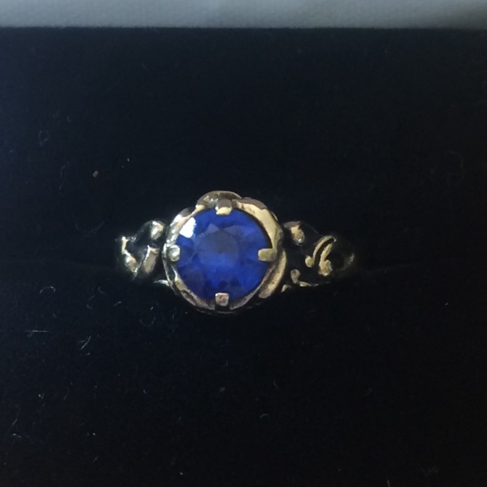 Stunning Estate Blue Spinel? 10k 10 k Gold