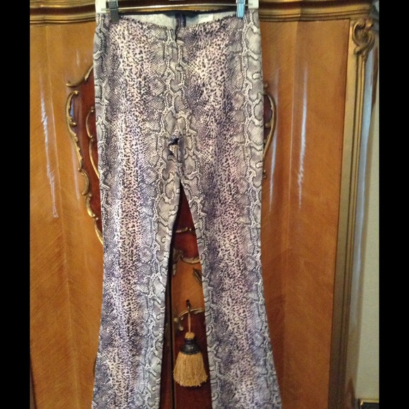 Guess Collection Snake Print Pants - Picture 2 of 5