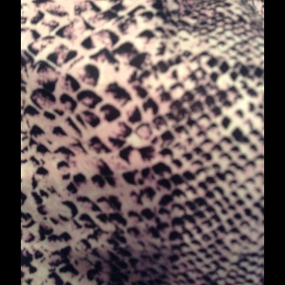 Guess Collection Snake Print Pants - Picture 4 of 5
