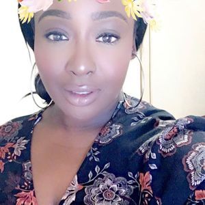 Meet your Posher, Jumoke