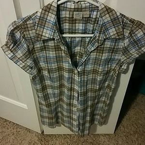 Short sleeve shirt