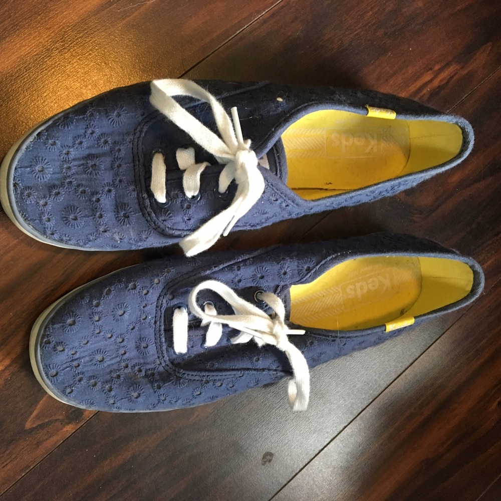 Blue flower keds