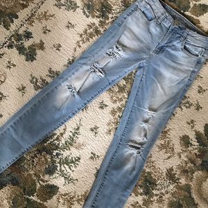 Ripped American Eagle Skinny Jeans