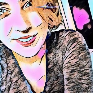 Meet your Posher, Ella