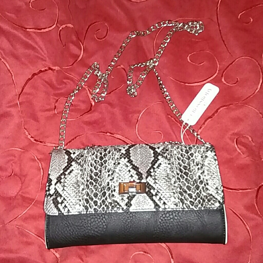 Crossbody bag