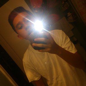 Meet your Posher, Alexis