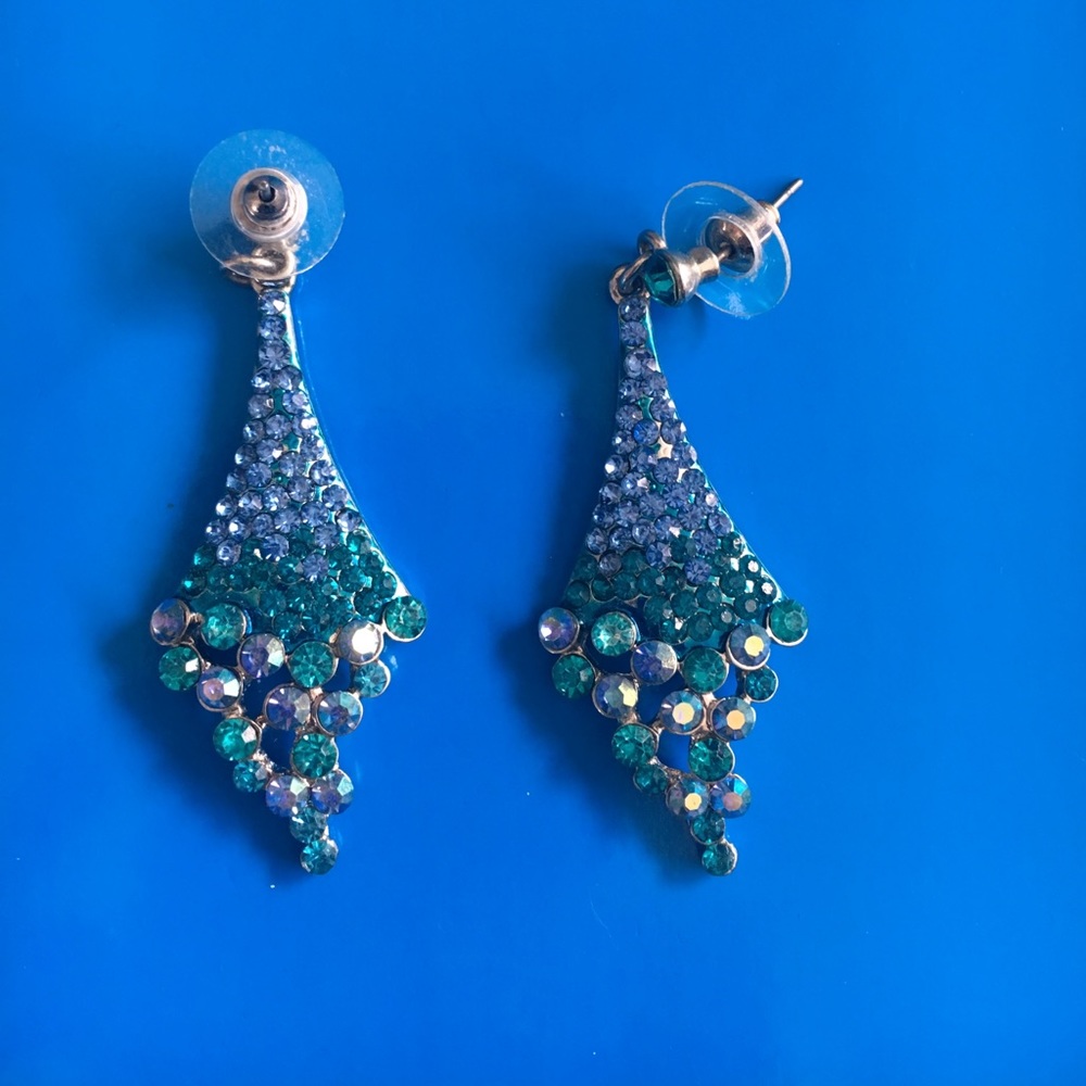 Prom earrings
