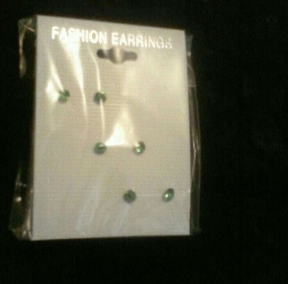 3 Pair Green Studs
